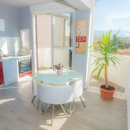 With A Parking Space - 8925 Appartement Split